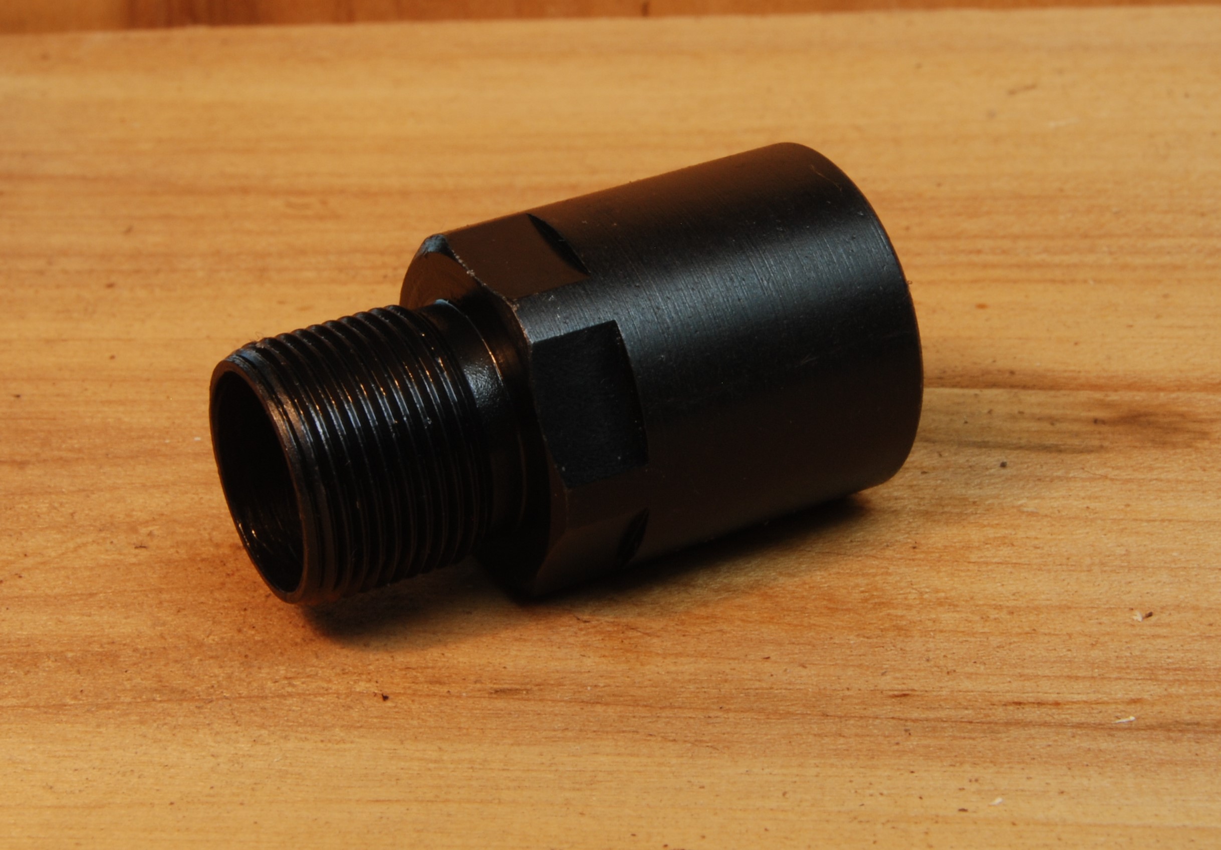 5/8"-24 TPI (female) to .578"-28 TPI (male) Thread Converter - SKU#079