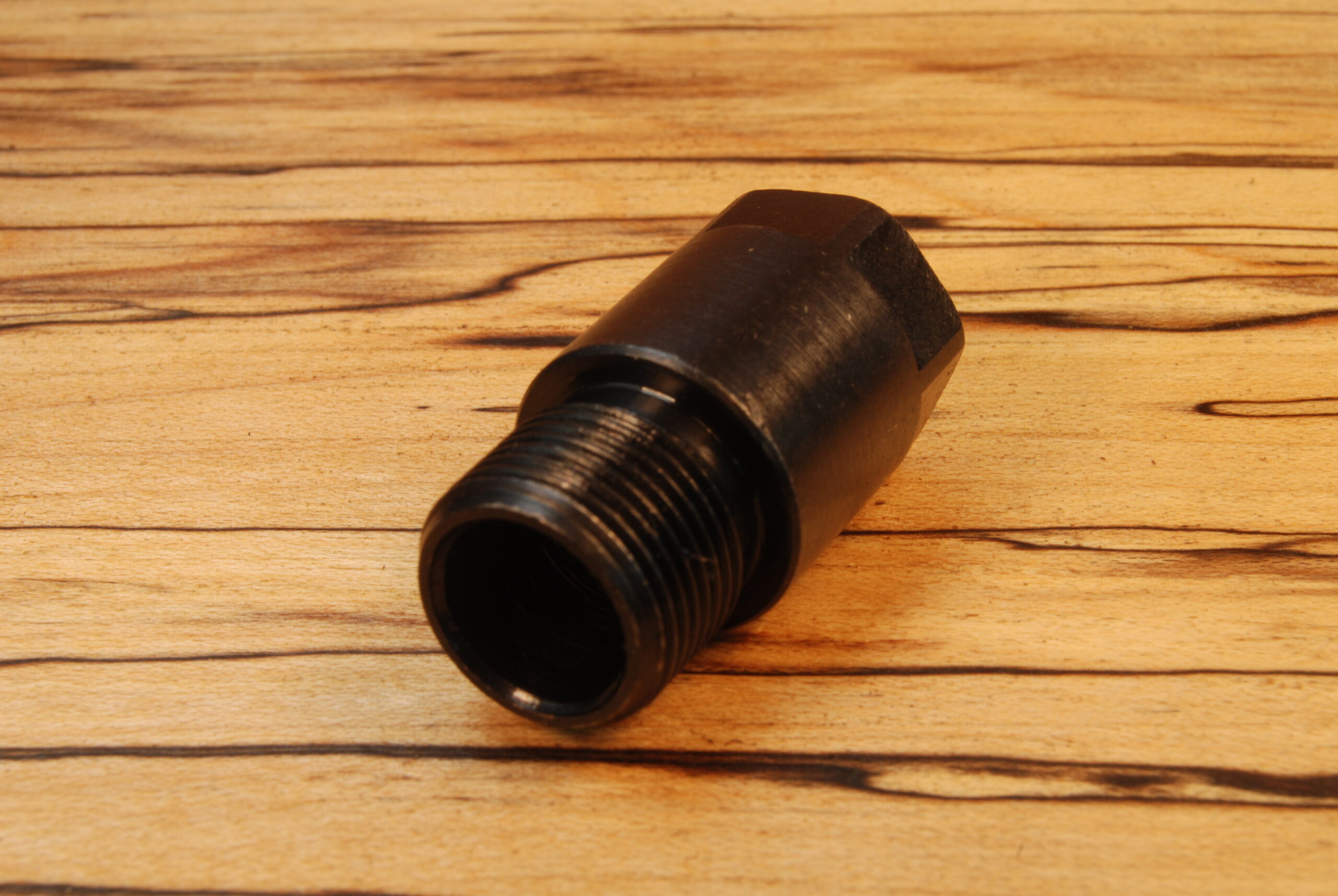 U.S. to METRIC- Barrel Adapter Thread Converter U.S. 1/2" x 36 (female) to M13.5 x 1 LH (male) - SKU#087